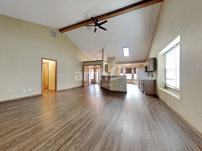 Photo - 1052 Windsor Crossing