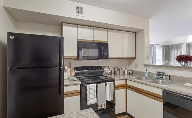Photo - 1 bedroom in Houston TX 77098 Unit 1292