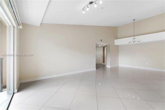 Photo - 4197 N Haverhill Rd Unidad 213