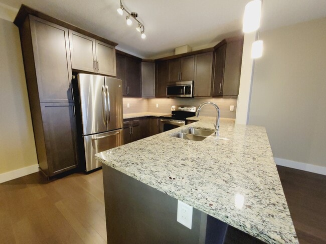 Building Photo - 6079 Maynard Way NW