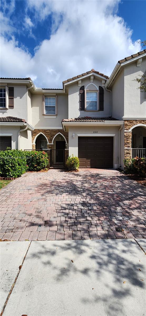 Photo - 8909 SW 225th Terrace