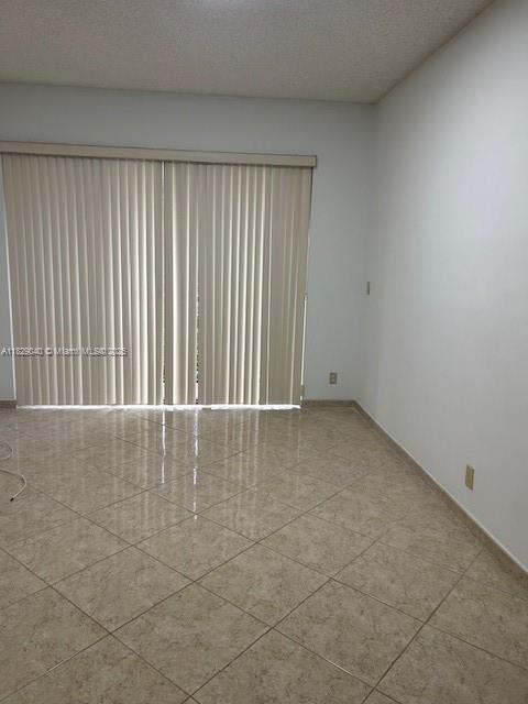 Photo - 8816 Collins Ave Unidad 105