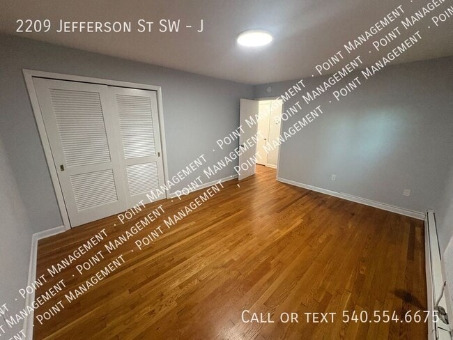 Photo - 2209 Jefferson St SW Unit J