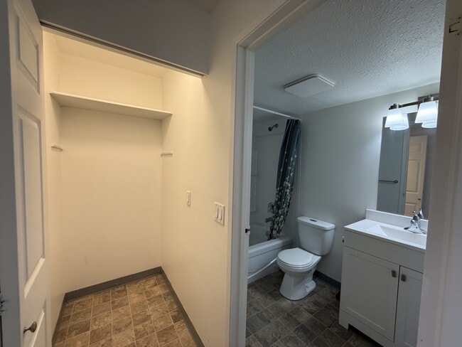 Photo - 501 Sixth St