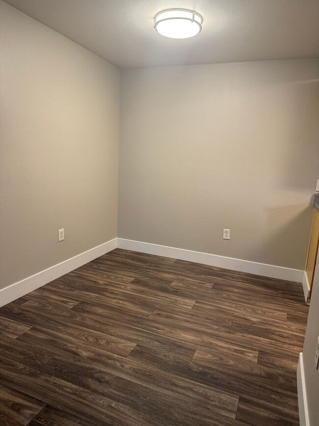 Photo - A New Wave of Living Here At Powell Court Apartments! Unit 61