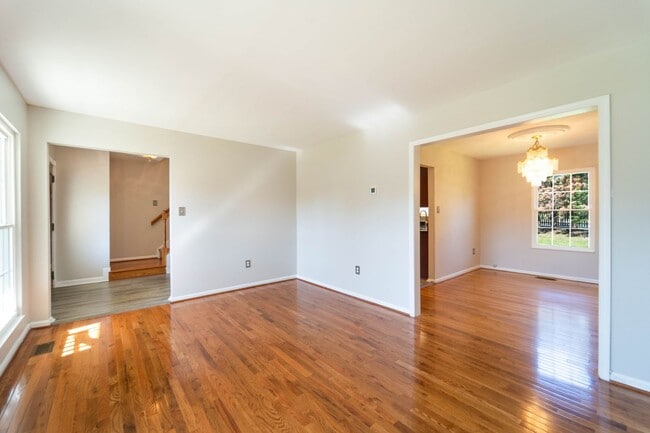 Photo - Beautiful 2 Story 3 BD 3.5 BA home in Burtonsville, MD