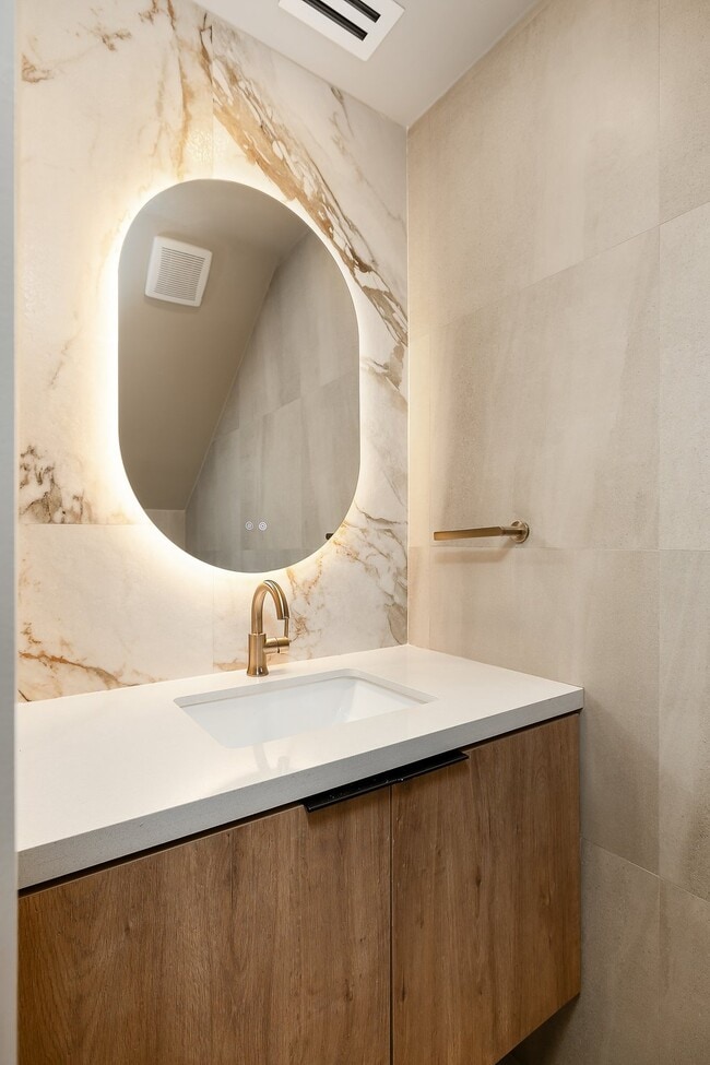 Photo - 706 B St Unit B