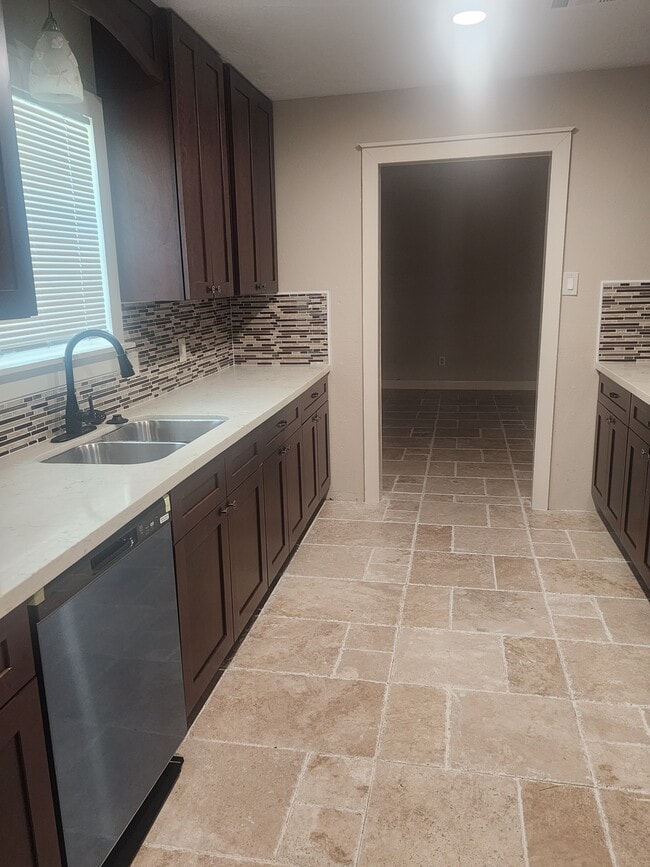 Photo - 8380 Shenandoah Dr