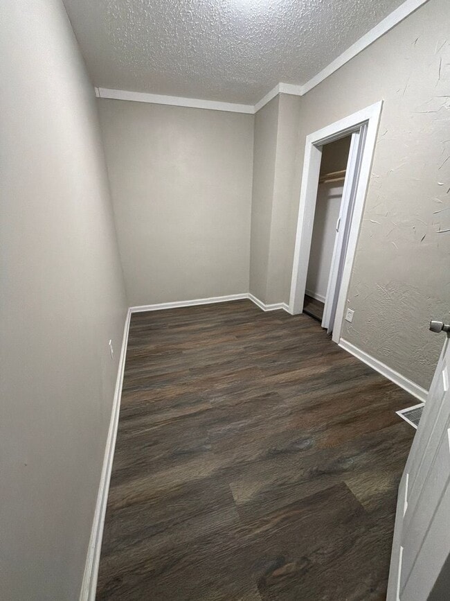 Photo - 2725 Solway Ave