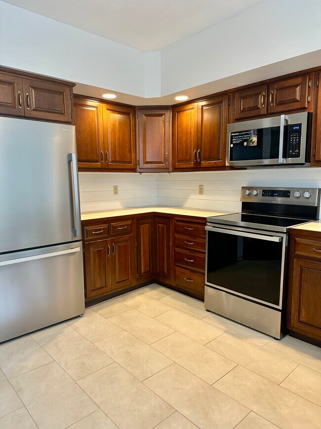 Photo - 4480 Post Rd