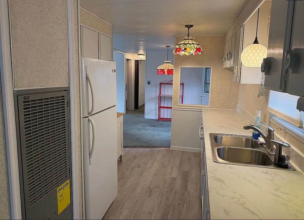 Photo - 305 Jean Bradley Cir