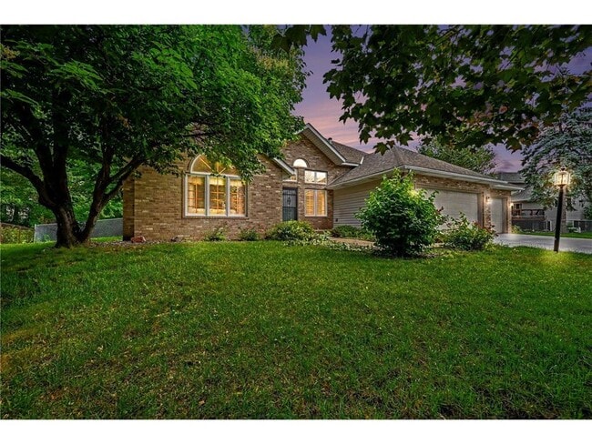 Photo - 2522 Windsor Ln