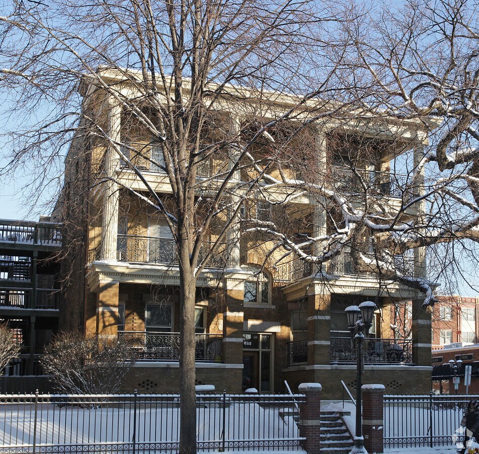 Photo - The Harvard Apartments