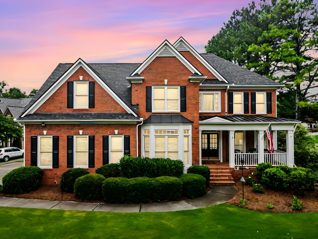 Front of home - 600 Lyndhurst Cir House
