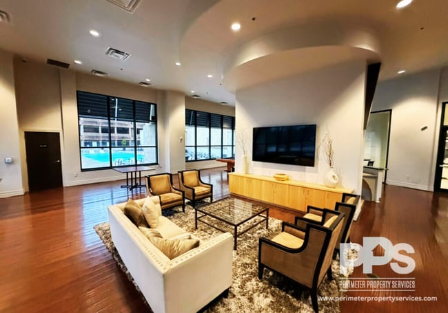 Building Photo - 3040 Peachtree Rd NE