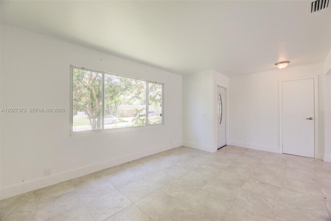 Photo - 3327 Sapphire Rd