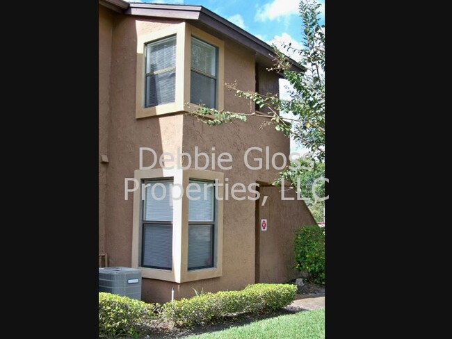 2 bedroom 2 bath condo in Parkview Village... - 2 bedroom 2 bath condo in Parkview Village...