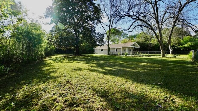 Photo - 311 S 2nd St