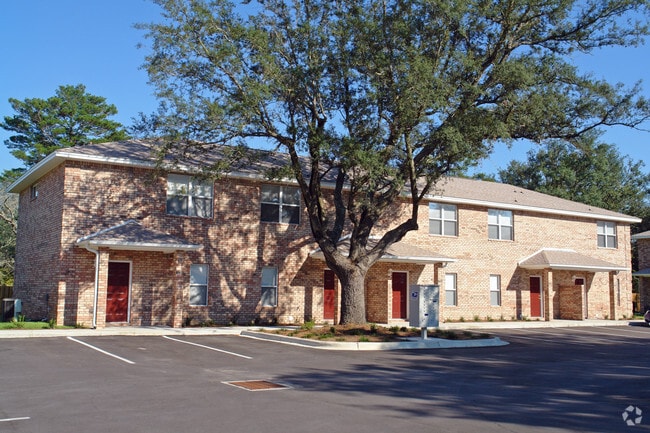 Photo - Miranda Apartments