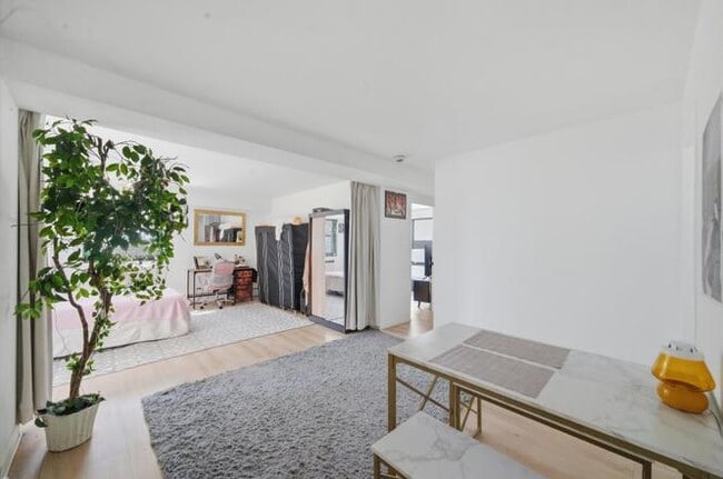 Photo - 6030 N Sheridan Rd Unit 1001