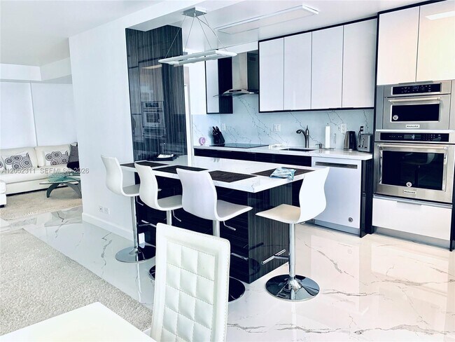 Photo - 251 174th St Unit 602