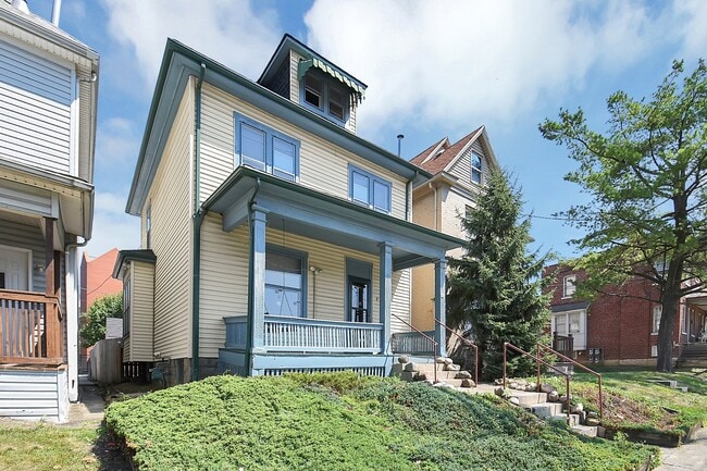 Photo - 30 W Norwich Ave Casa