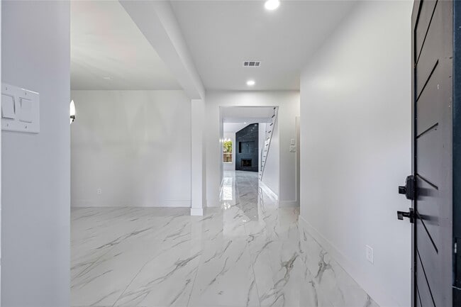 Photo - 2401 Fastwater Creek Ct