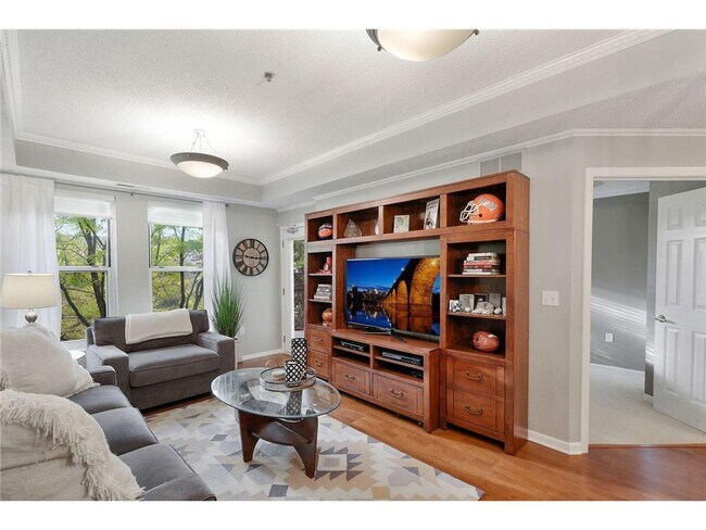 Photo - 645 N 1st St Unit 304