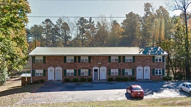 Building Photo - Your Perfect 1 Bedroom Oasis Awaits at Wal... Unit 5020 Reidsville 7 Rental