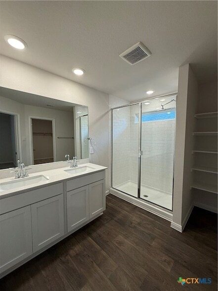 Photo - 210 Addison Pl