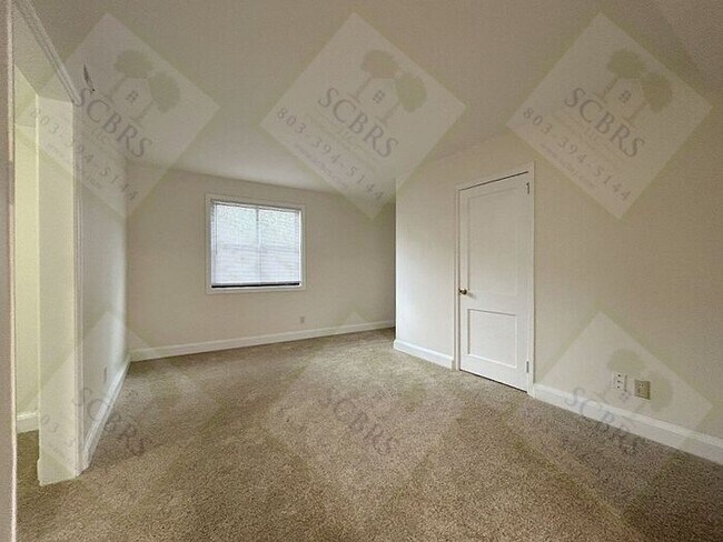 Hampton Hills 2 Bedroom, 1 Bath Condo