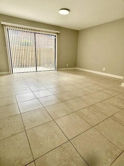 Photo - 413 N Cypress Dr Unit 4