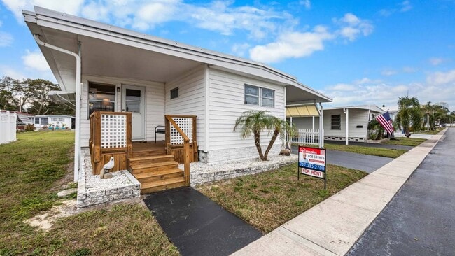 Photo - 12651 Seminole Blvd