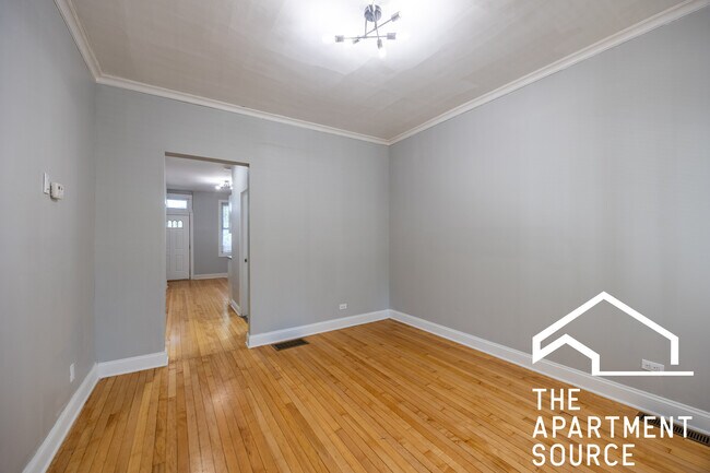 Photo - 3714 W Cortland St Unit 1