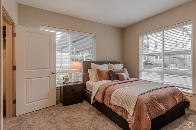 2BR, 2BA - 1034 - Primary Bedroom