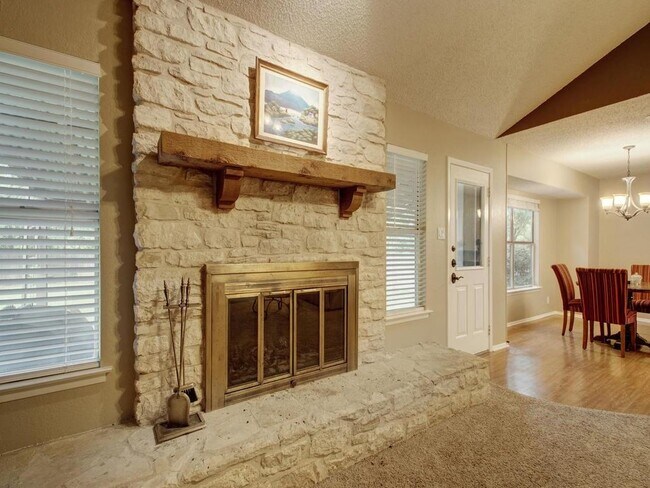 Photo - 909 Garden Meadow Dr