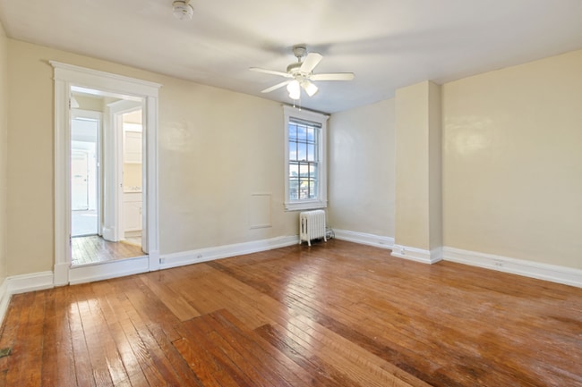 Building Photo - 2916 Guilford Ave