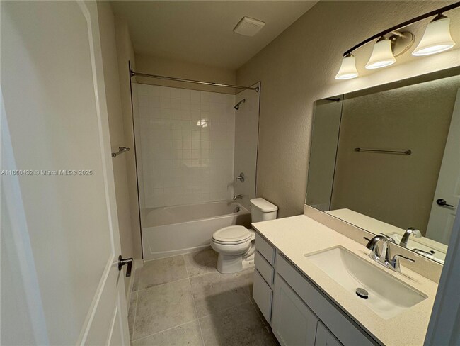 Photo - 1014 W Davis Pkwy