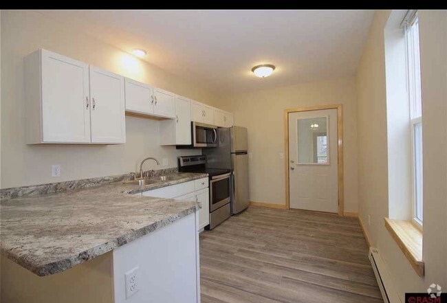 Building Photo - 116 Van Brunt St Unit 1 Rental