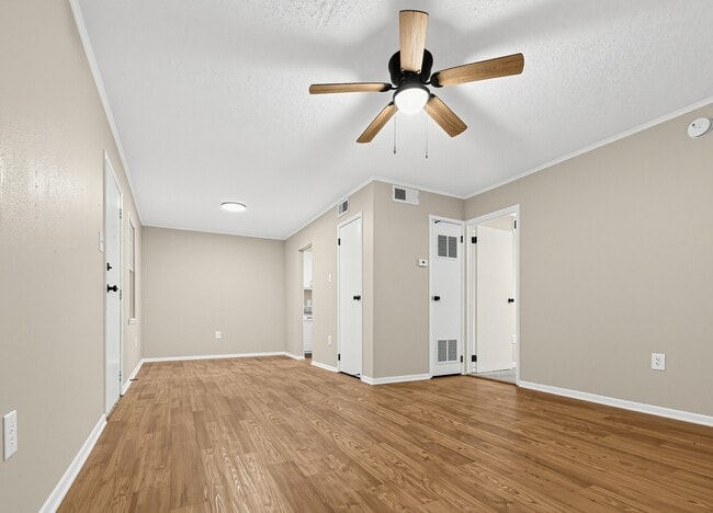 Photo - The Melrose Apartments