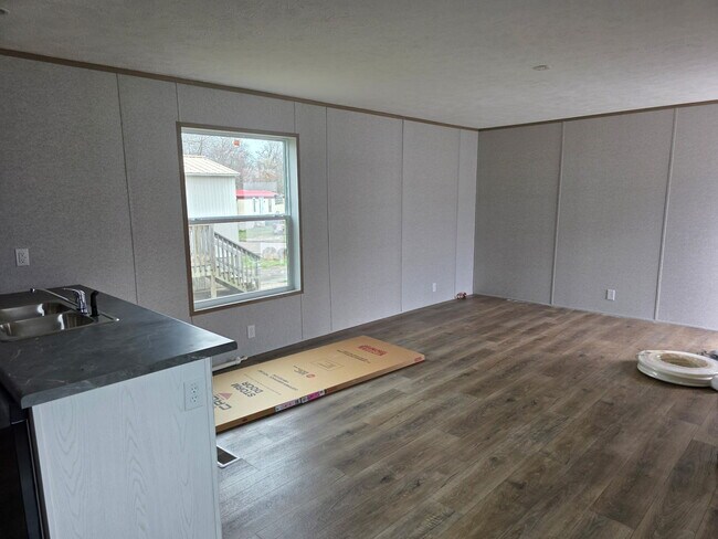 Photo - 28 Yoakum Cir