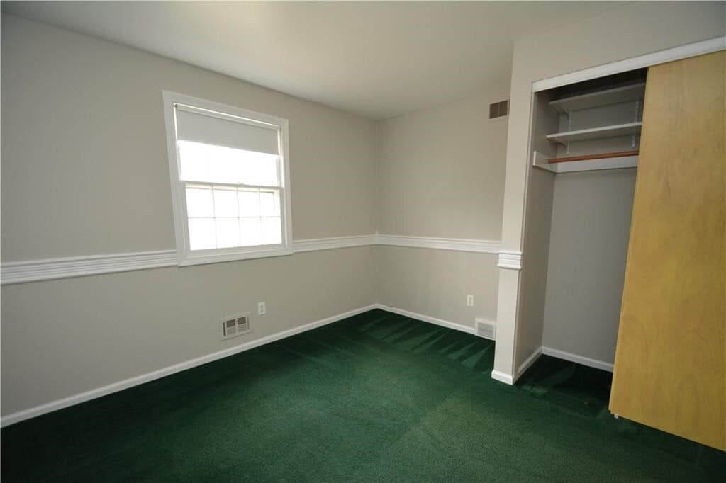 Photo - 28 Candlewood Dr