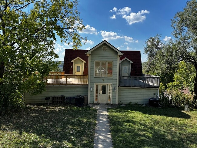 Building Photo - 635 Kress Aly Unit 4
