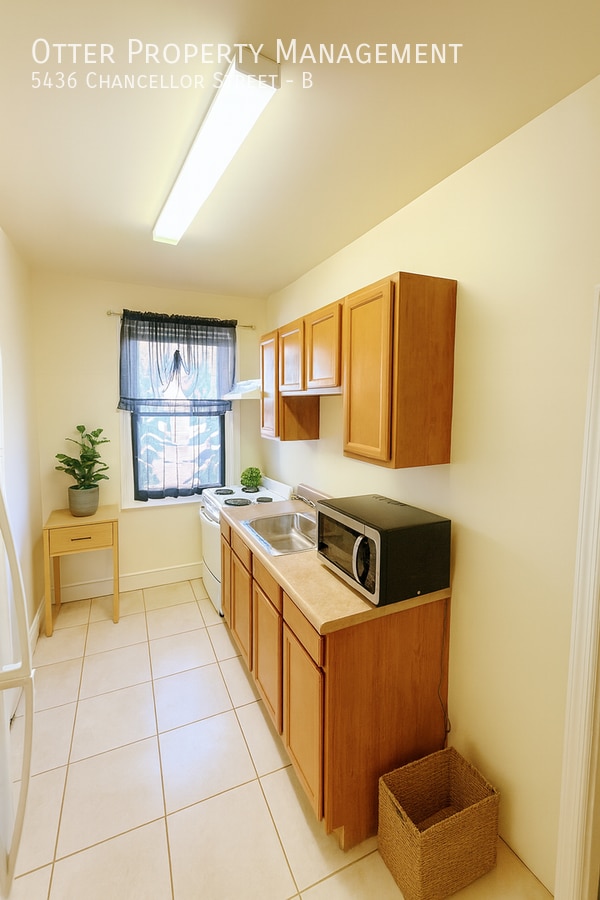 Photo - 5436 Chancellor St Unit B