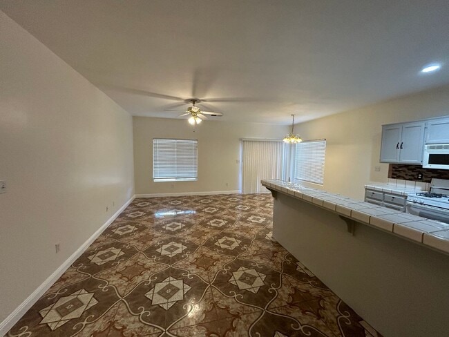 Photo - Cute 3 Bed/2 Bath SE Bakersfield Home