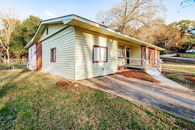 Photo - 1816 Wellborn Dr