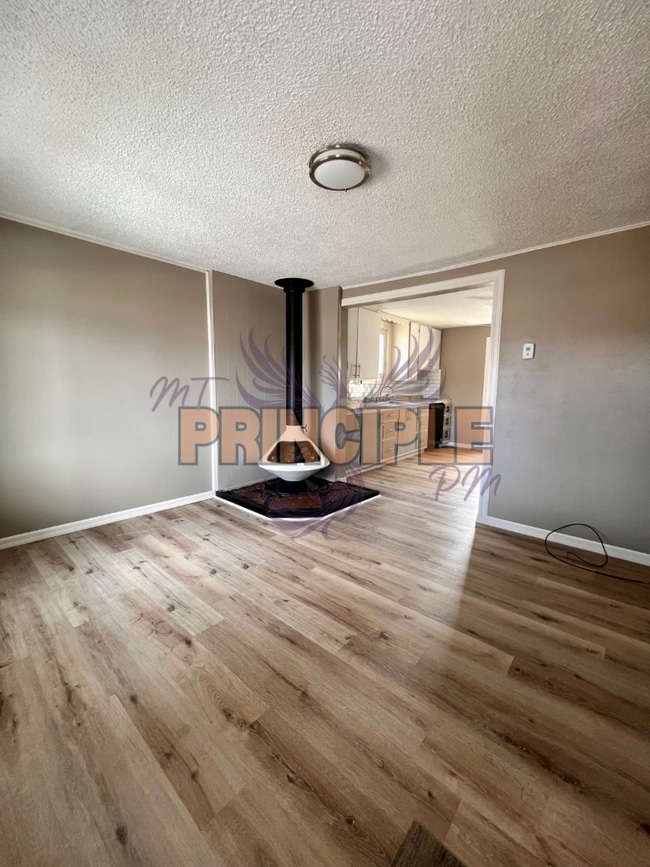 Photo - Charming cozy two bedroom house on the flats.