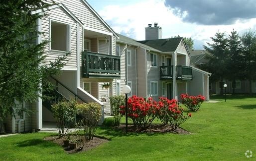 Building Photo - Emerald Pointe Apartments