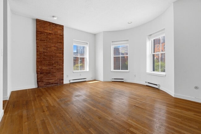 Building Photo - 150 Chandler St Unit 6