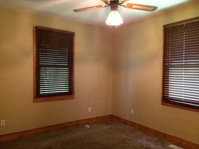 Photo - 1648 Finley St